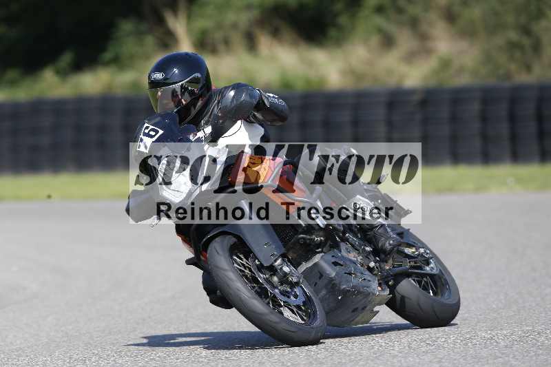 /44 09.08.2025 Plüss Moto Sport ADR/Freies Fahren/76